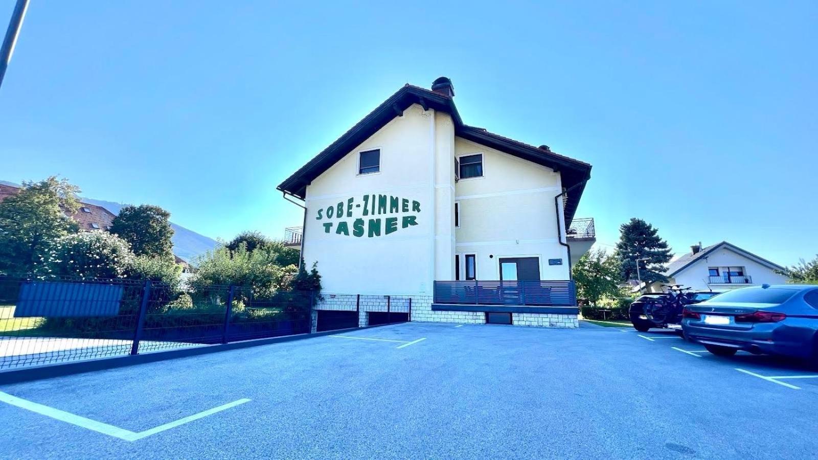 Отель Stara Lipa Tasner Free Kitchen&Garage&Parking-Self Check In Марибор Экстерьер фото