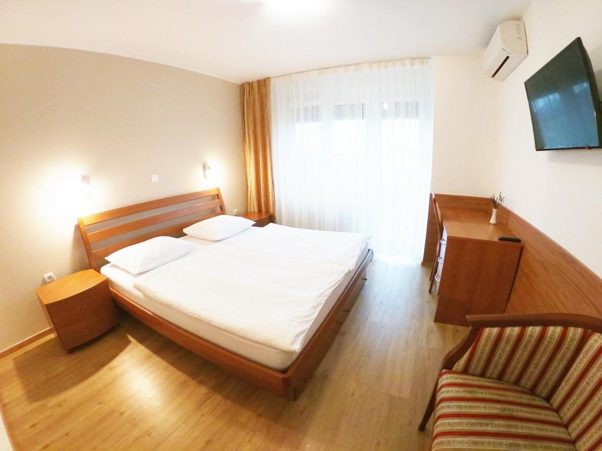 Отель Stara Lipa Tasner Free Kitchen&Garage&Parking-Self Check In Марибор Экстерьер фото